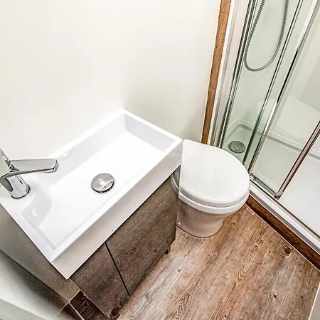 Botel Amazing Ship In Hennigsdorf