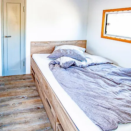 船屋 Amazing Ship In 3*